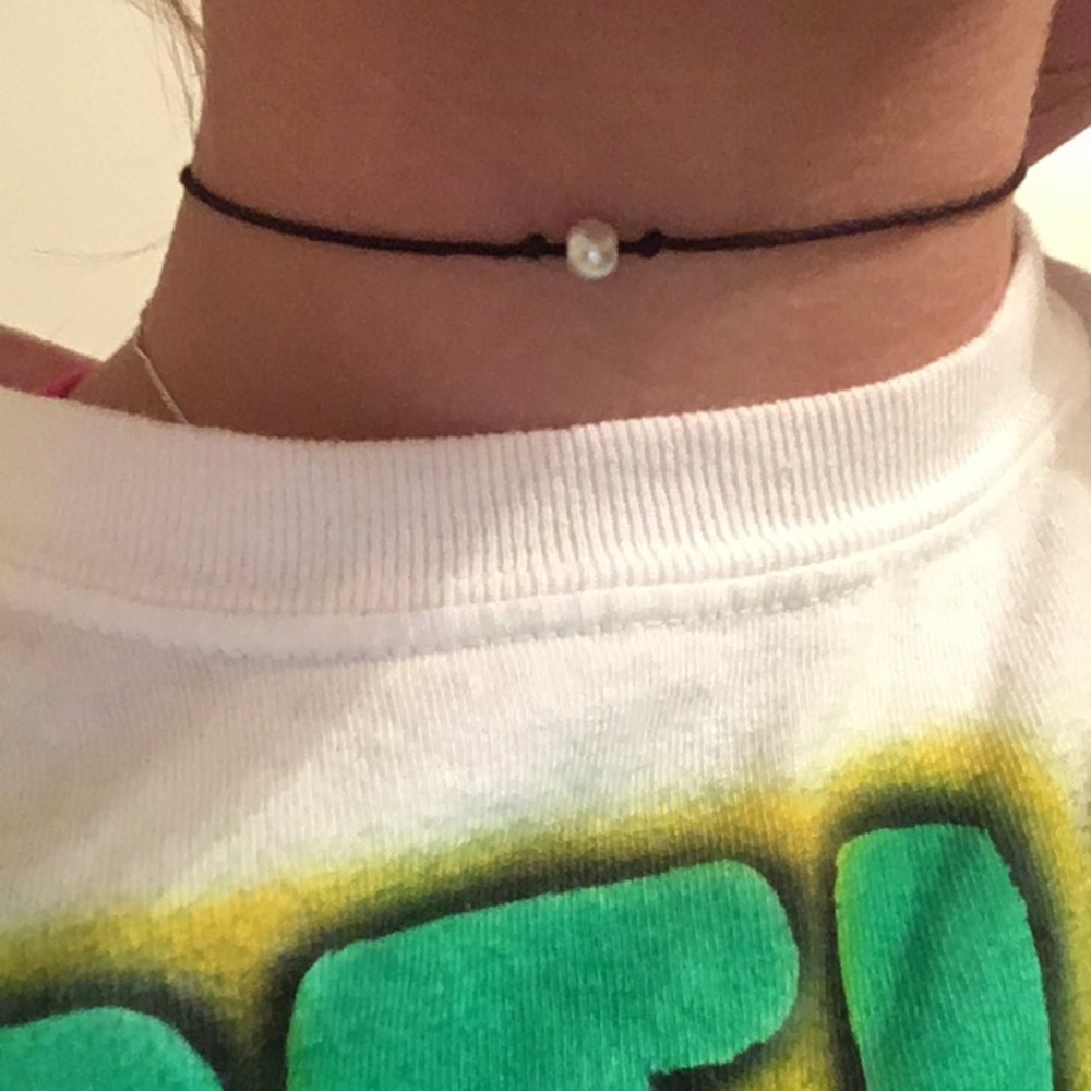 pearl black choker